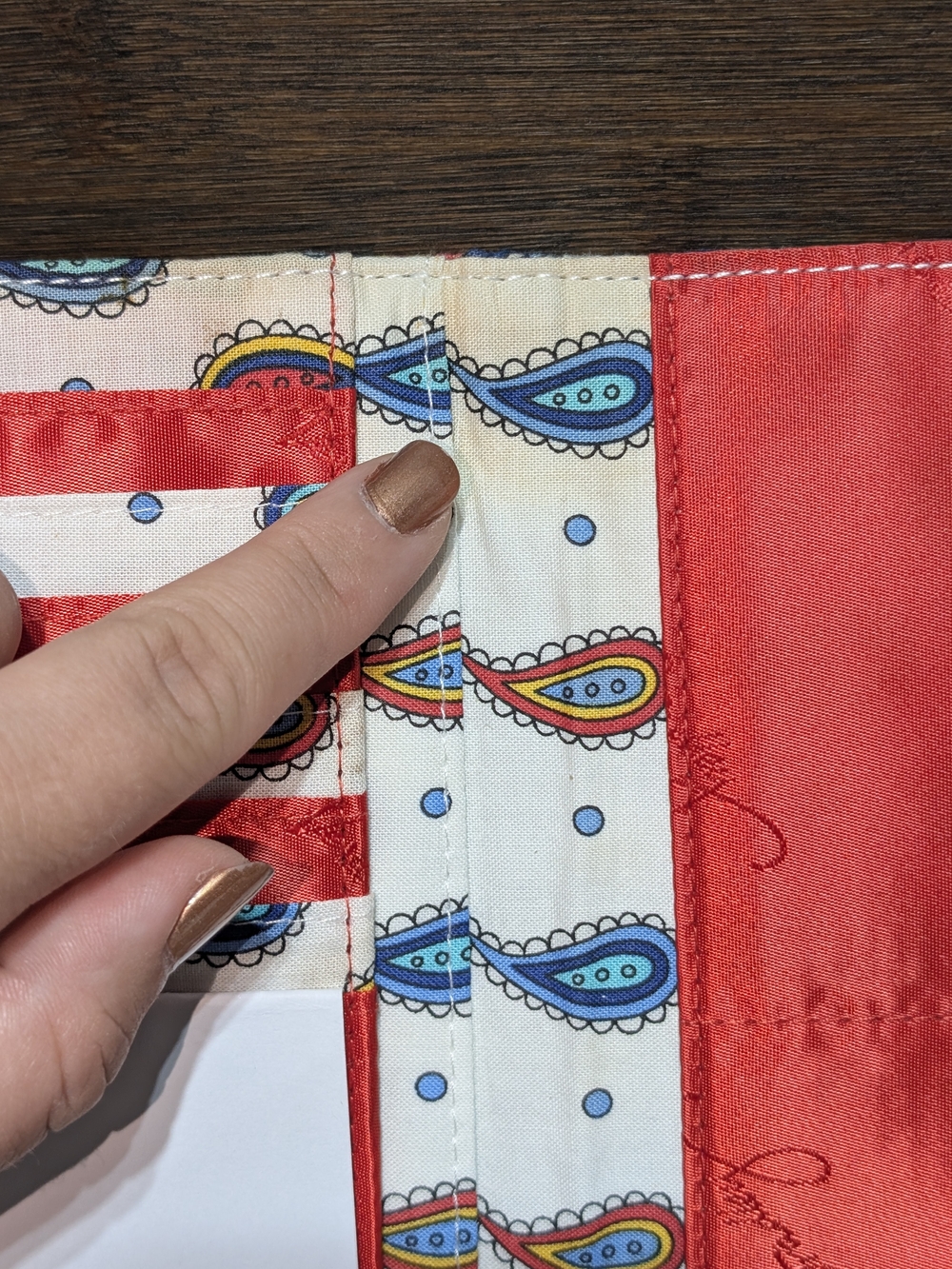 Vera Bradley Blue Red Yellow Teal Paisley Quilted Fold-Over Clutch Strap Wallet - Picture 6 of 6